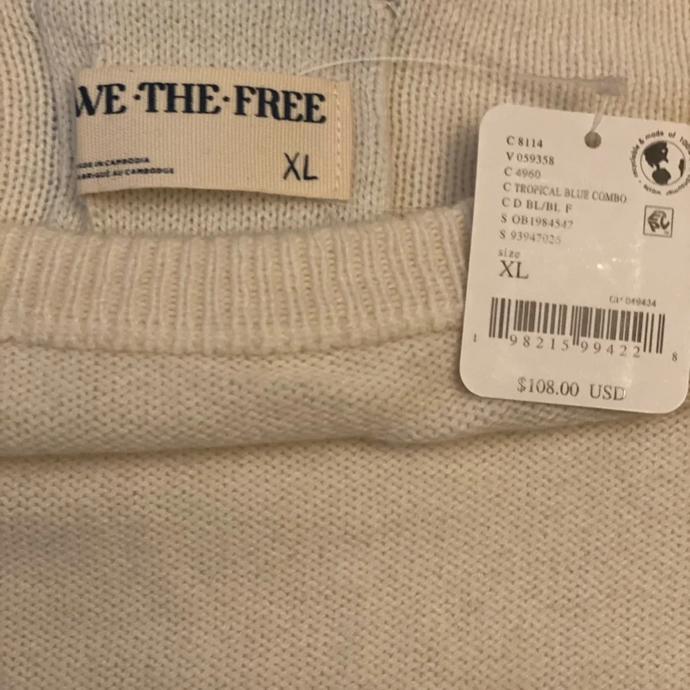 Free People Cream Cropped Sweater with Teal Trim - Picture 10 of 16